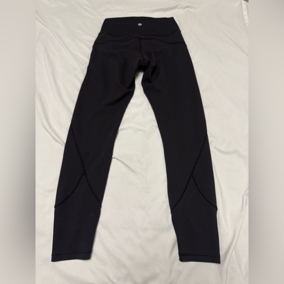 Lululemon In Movement 7/8 Tight *Everlux 25" - Picture 7 of 10